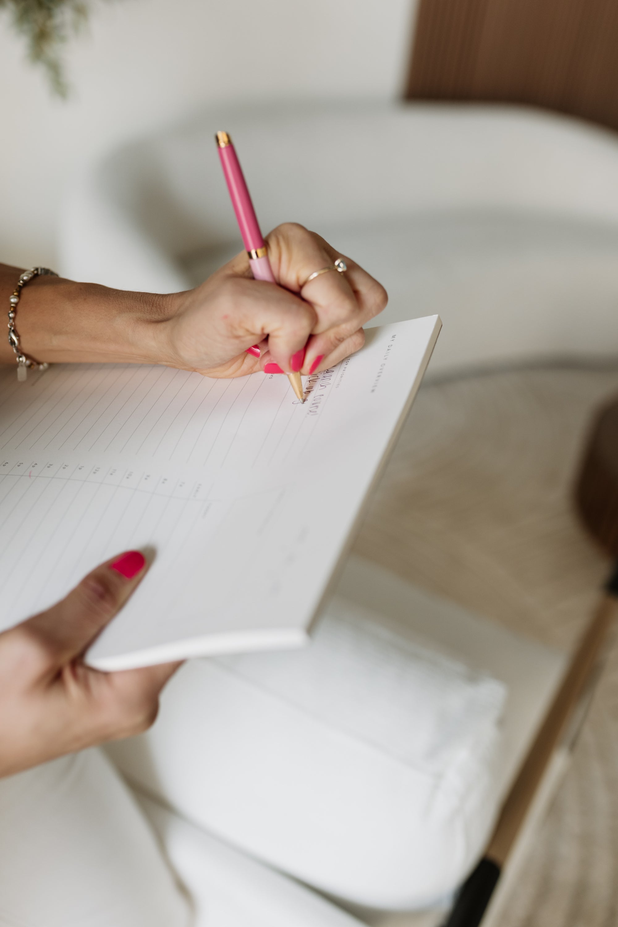 Daily Overview Notepad – Olive + Emme
