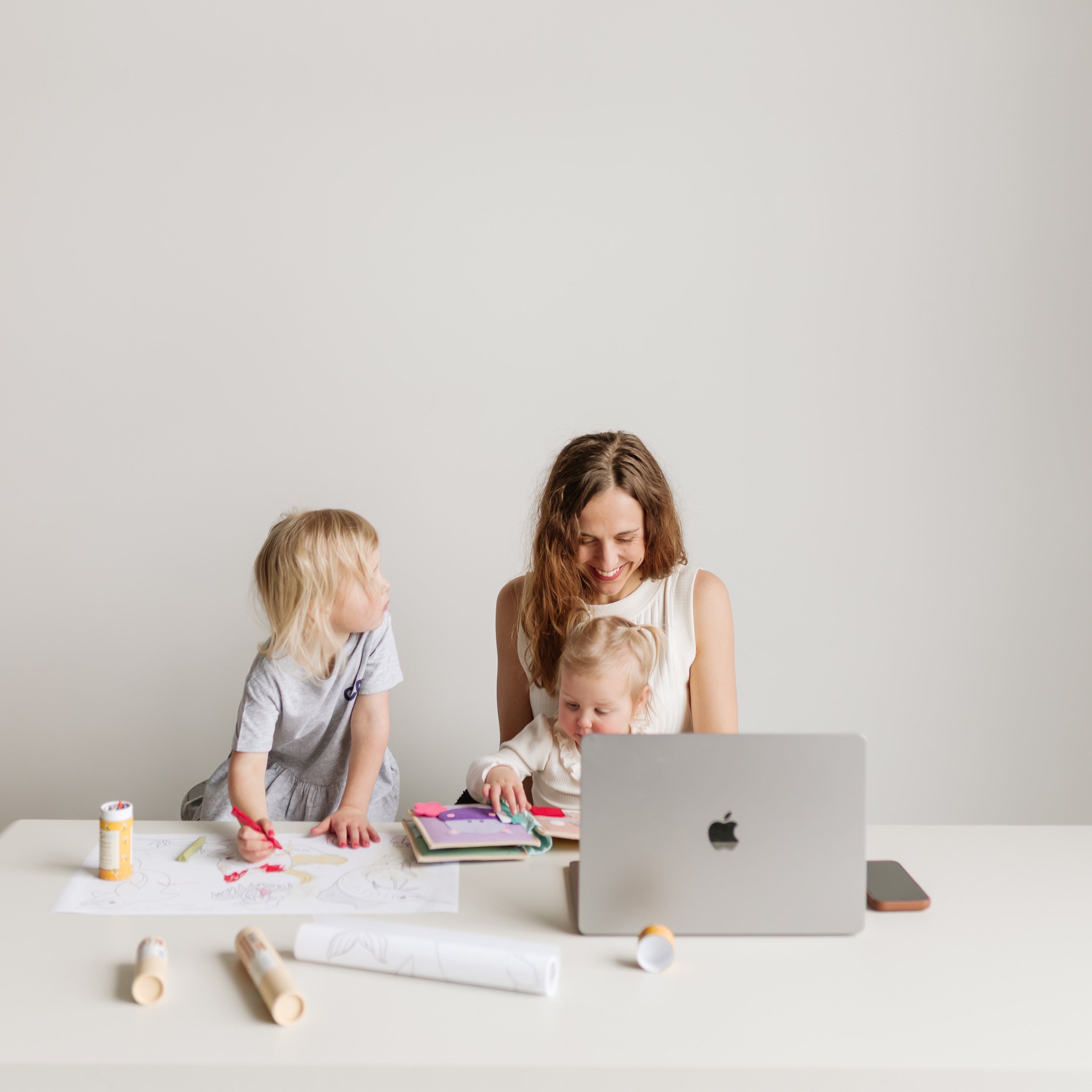 Olive and Emme offers marketing resources for small business owners looking to DIY marketing.